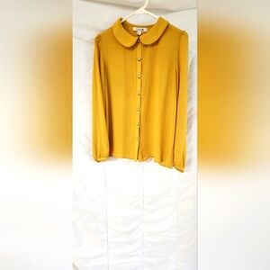 Forver 21 Gold button up blouse